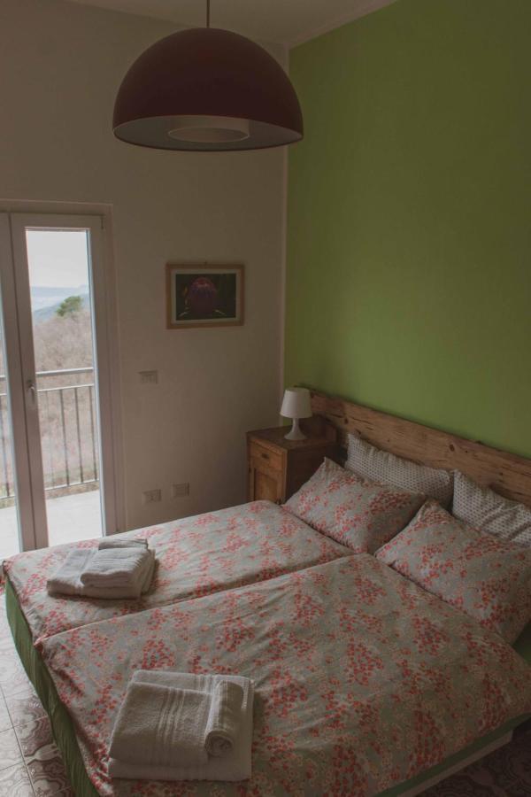 Bed And Breakfast Humus Sapiens Castiglione Chiavarese Экстерьер фото